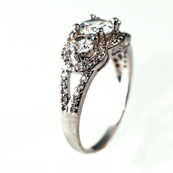 Three Stone Diamond Stimulant Sterling Silver Wedding Engagement Promise… - Picture 3 of 3